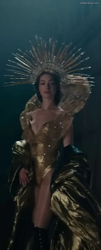 Anne Hathaway photo 18 of 1533