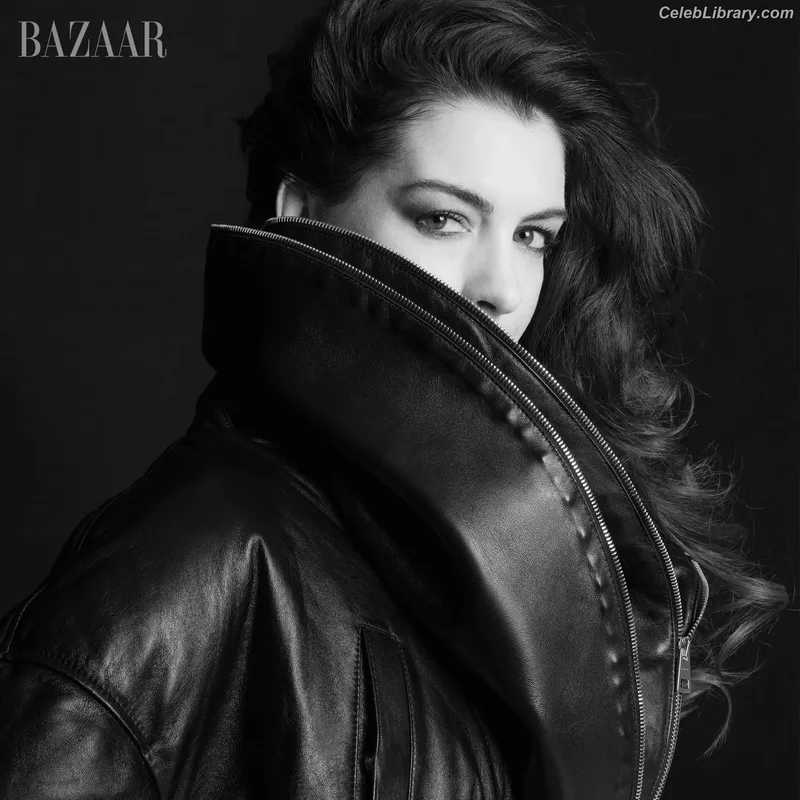 Anne Hathaway photo 1 of 1533