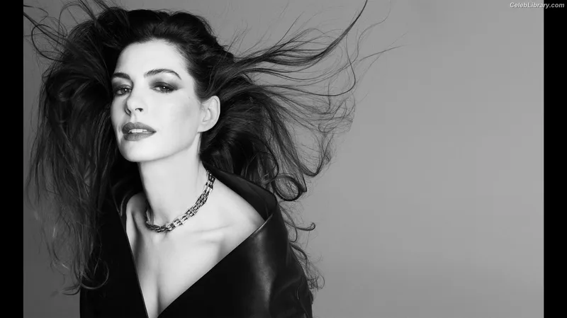 Anne Hathaway photo 6 of 1533