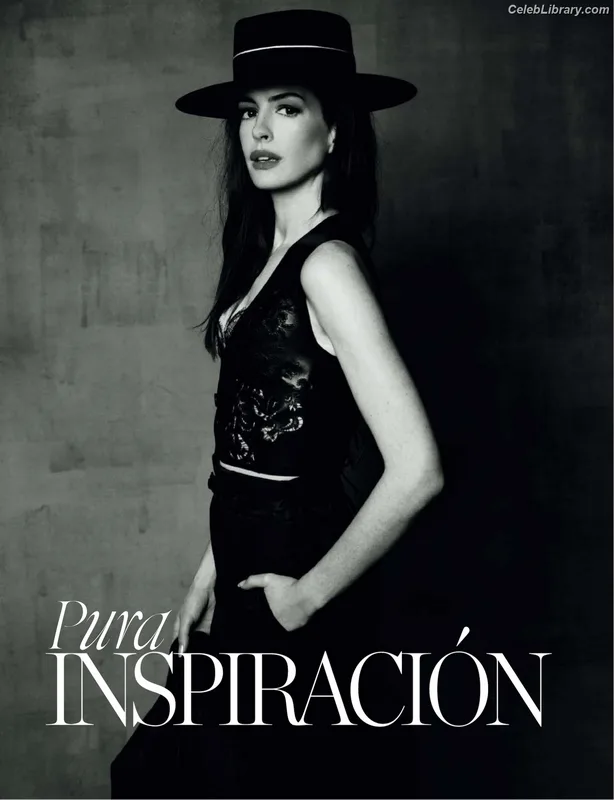 Anne Hathaway photo 3 of 1533