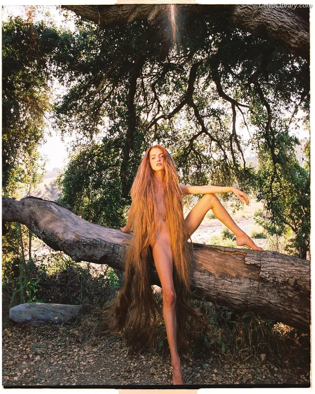 Anne Winters photo 8 of 471
