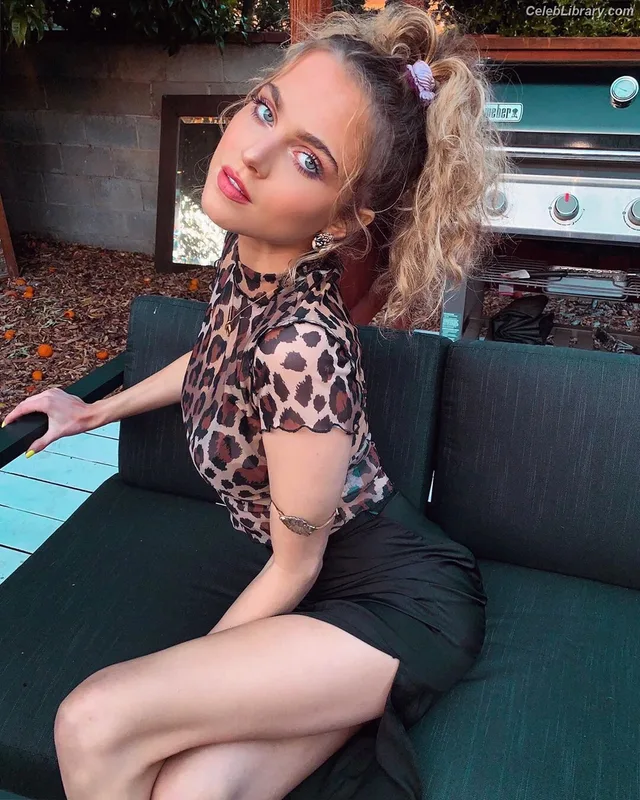Anne Winters photo 17 of 471