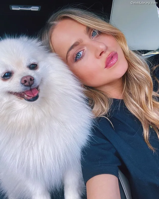 Anne Winters photo 14 of 471