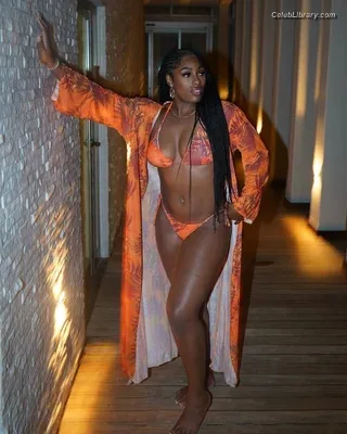 Anriel Howard photo 3 of 32
