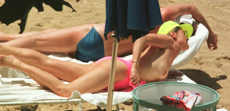 Anthea Turner photo 14 of 31