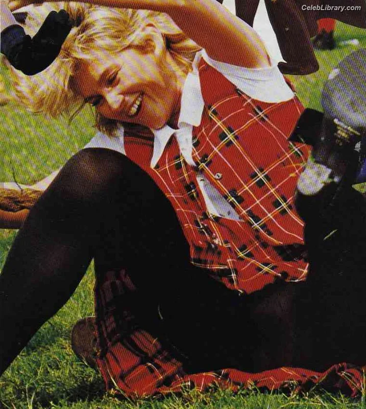 Anthea Turner photo 5 of 31