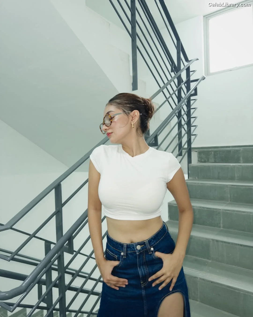 Anushka Sen photo 2 of 254