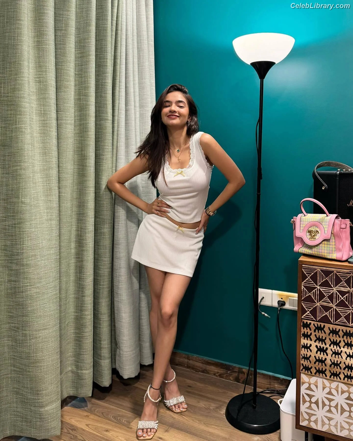 Anushka Sen photo 3 of 254