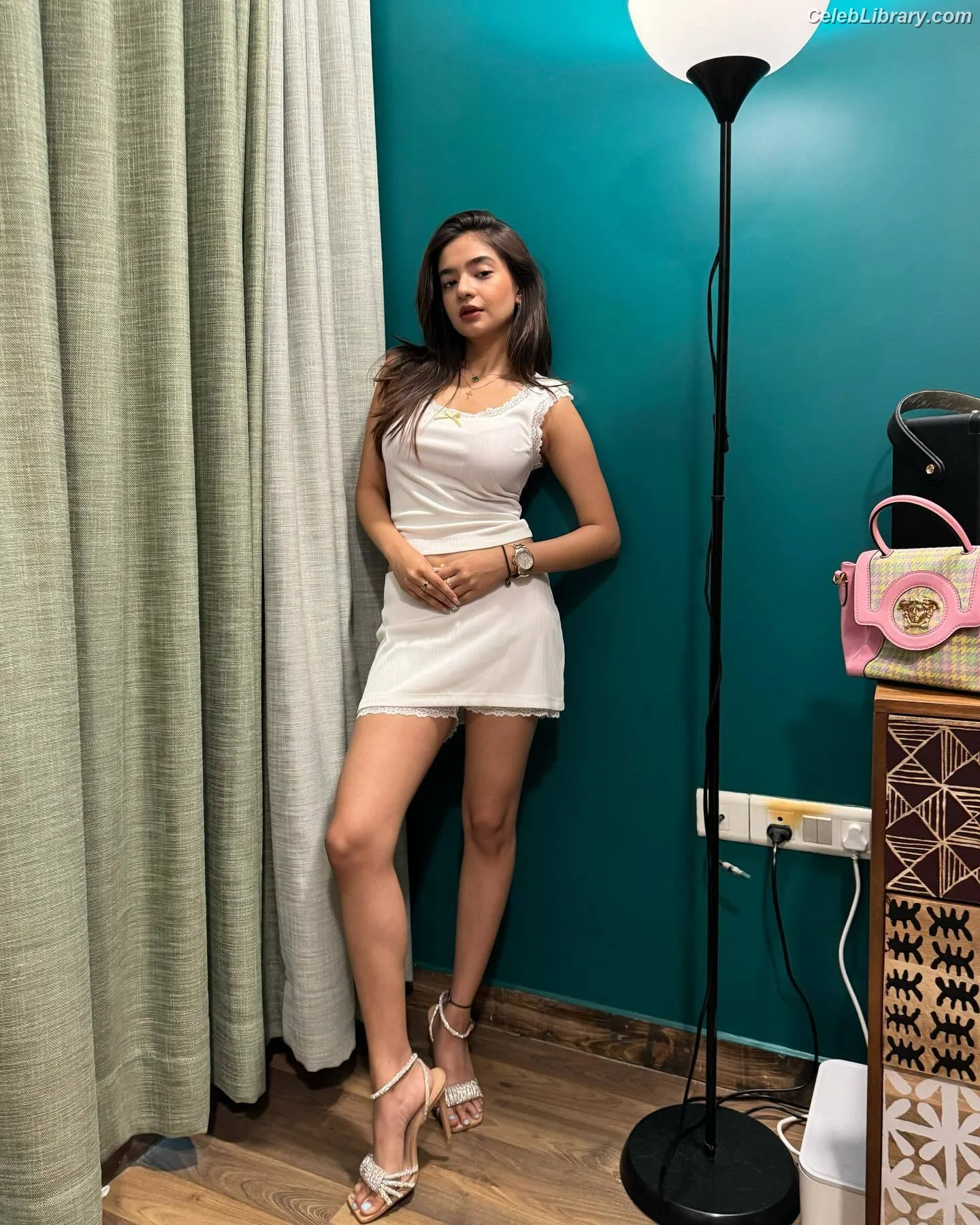 Anushka Sen photo 4 of 254