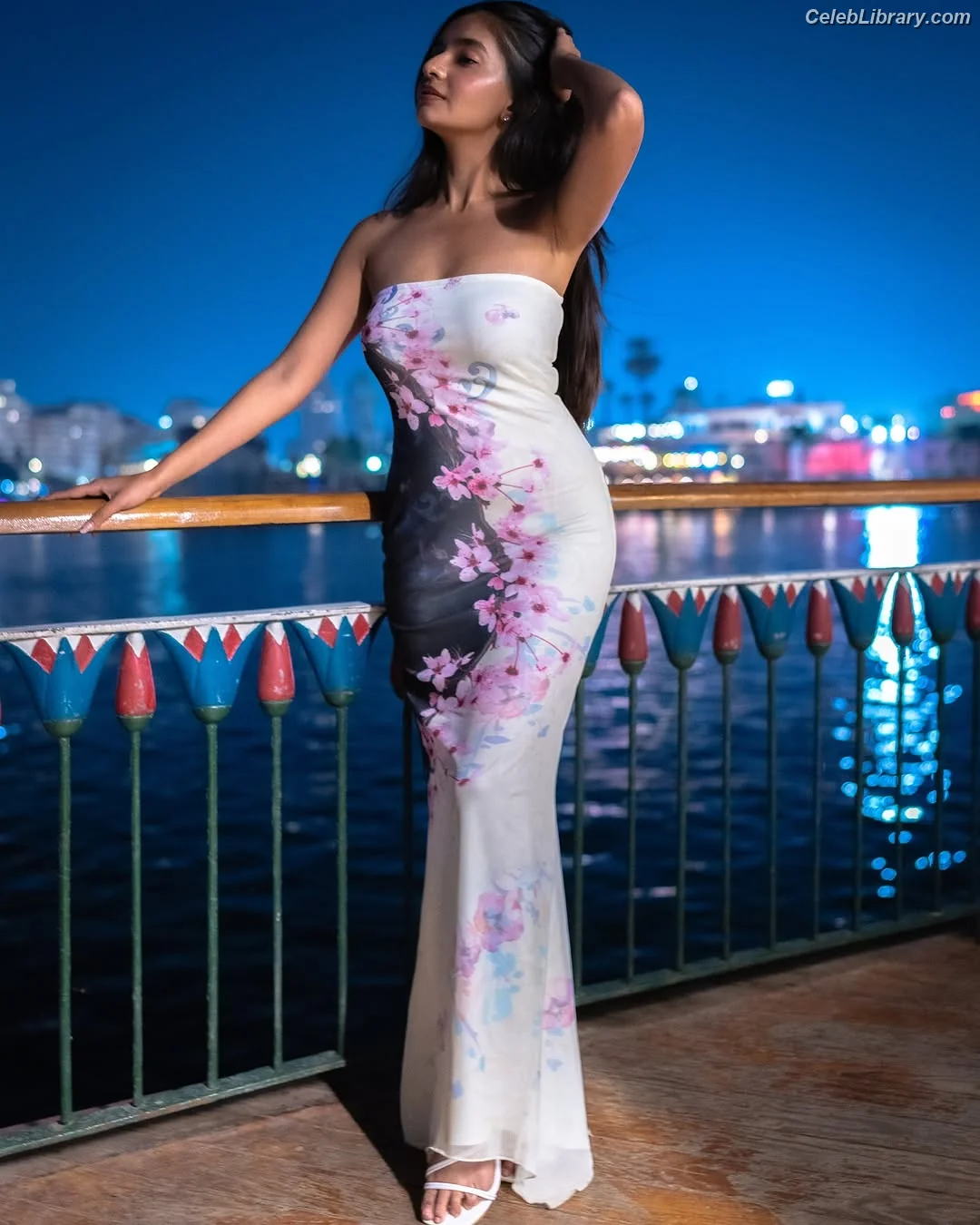 Anushka Sen photo 22 of 254
