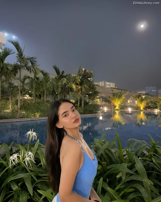 Anushka Sen photo 17 of 255