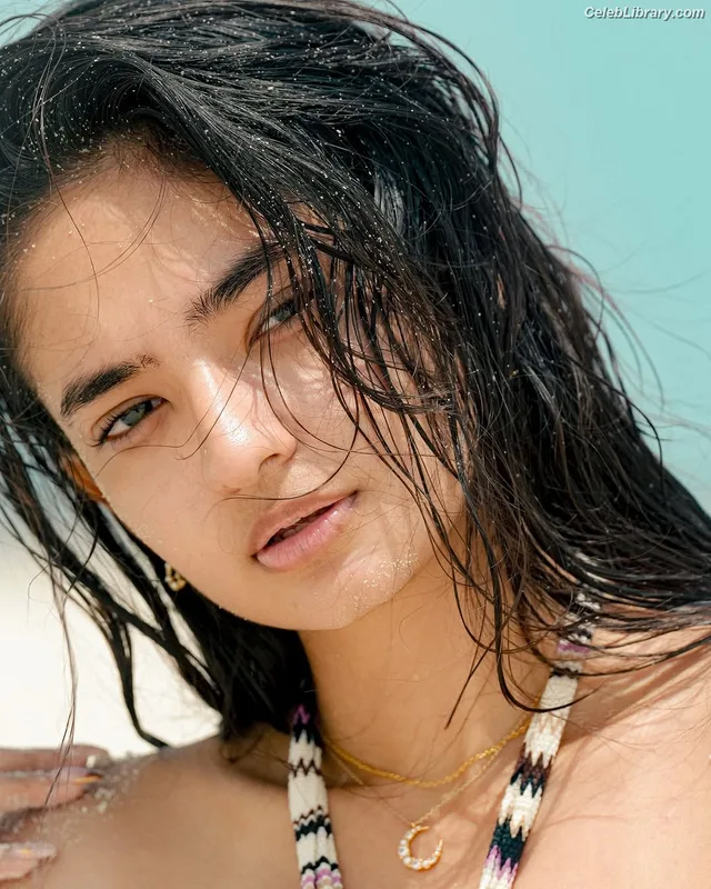 Anushka Sen photo 24 of 255