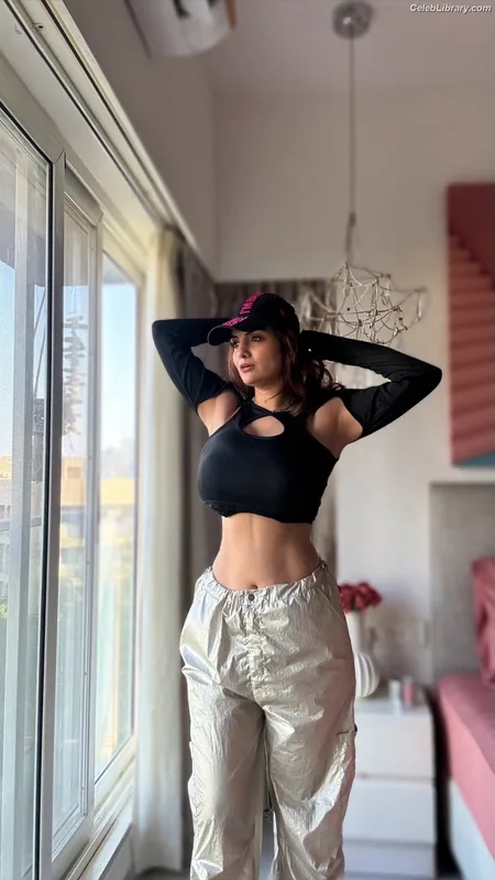 Anveshi Jain photo 15 of 285
