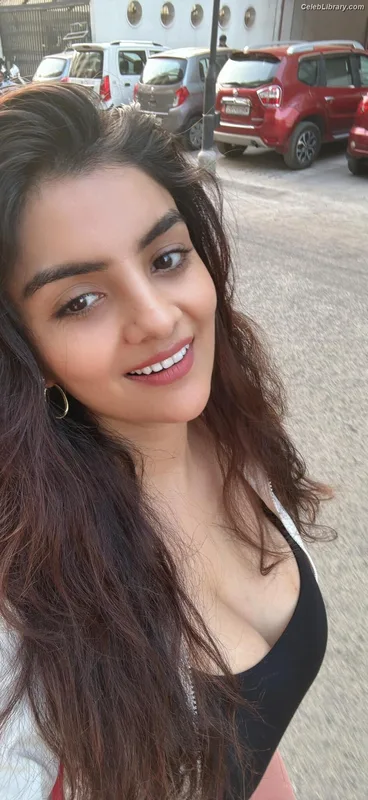Anveshi Jain photo 11 of 285