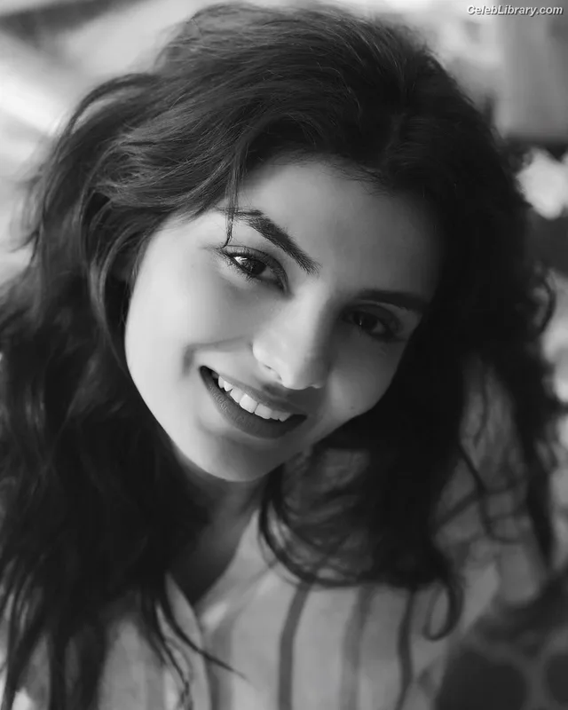 Anveshi Jain photo 20 of 285