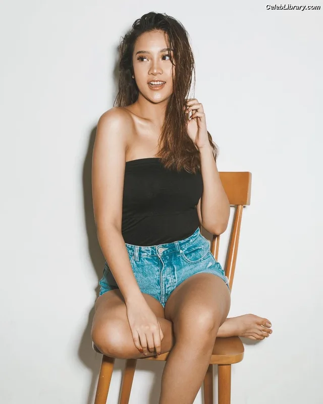 Anya Geraldine photo 9 of 89