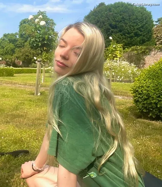 Anya Taylor-Joy photo 13 of 1439