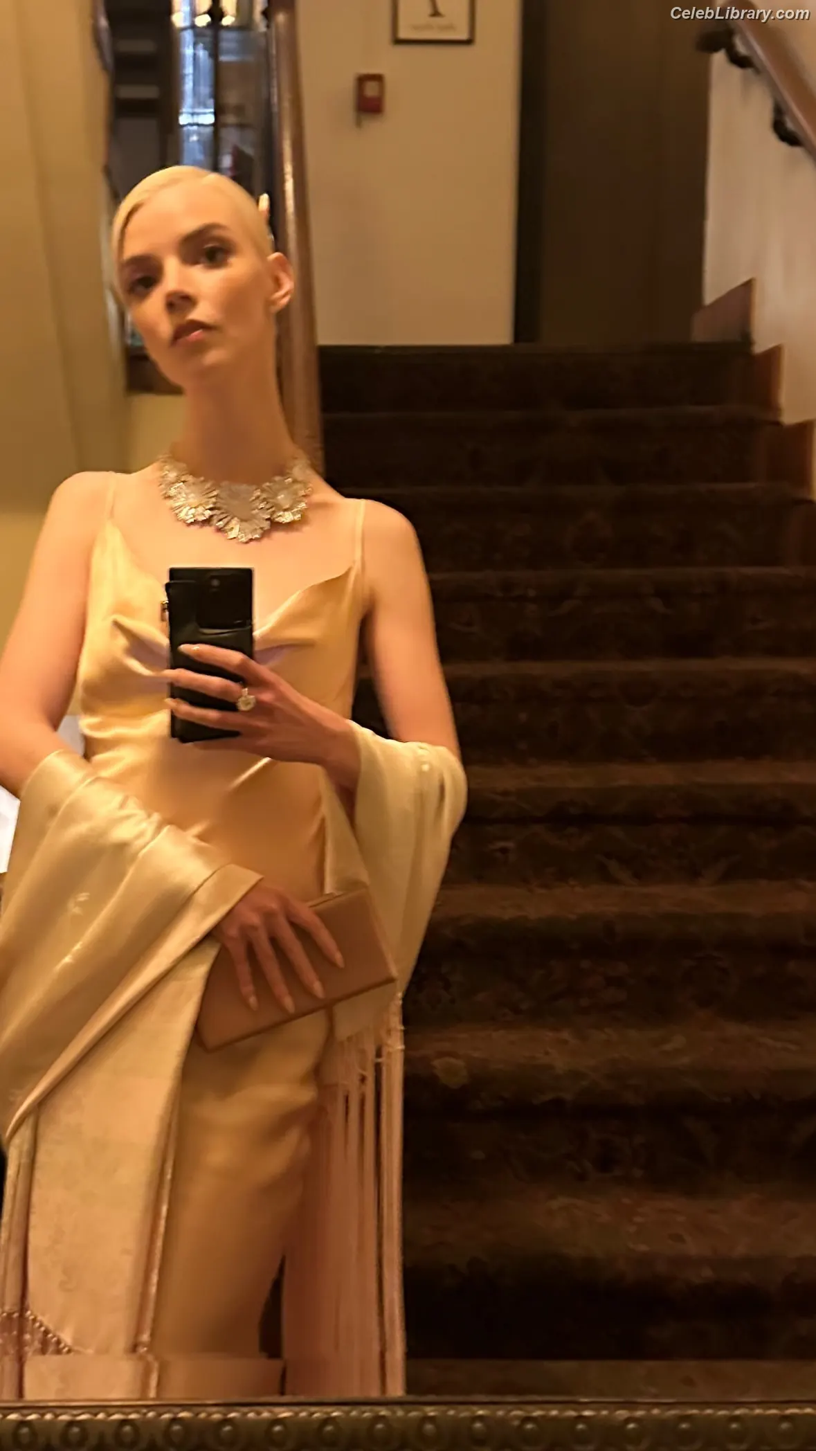 Anya Taylor-Joy photo 13 of 1439