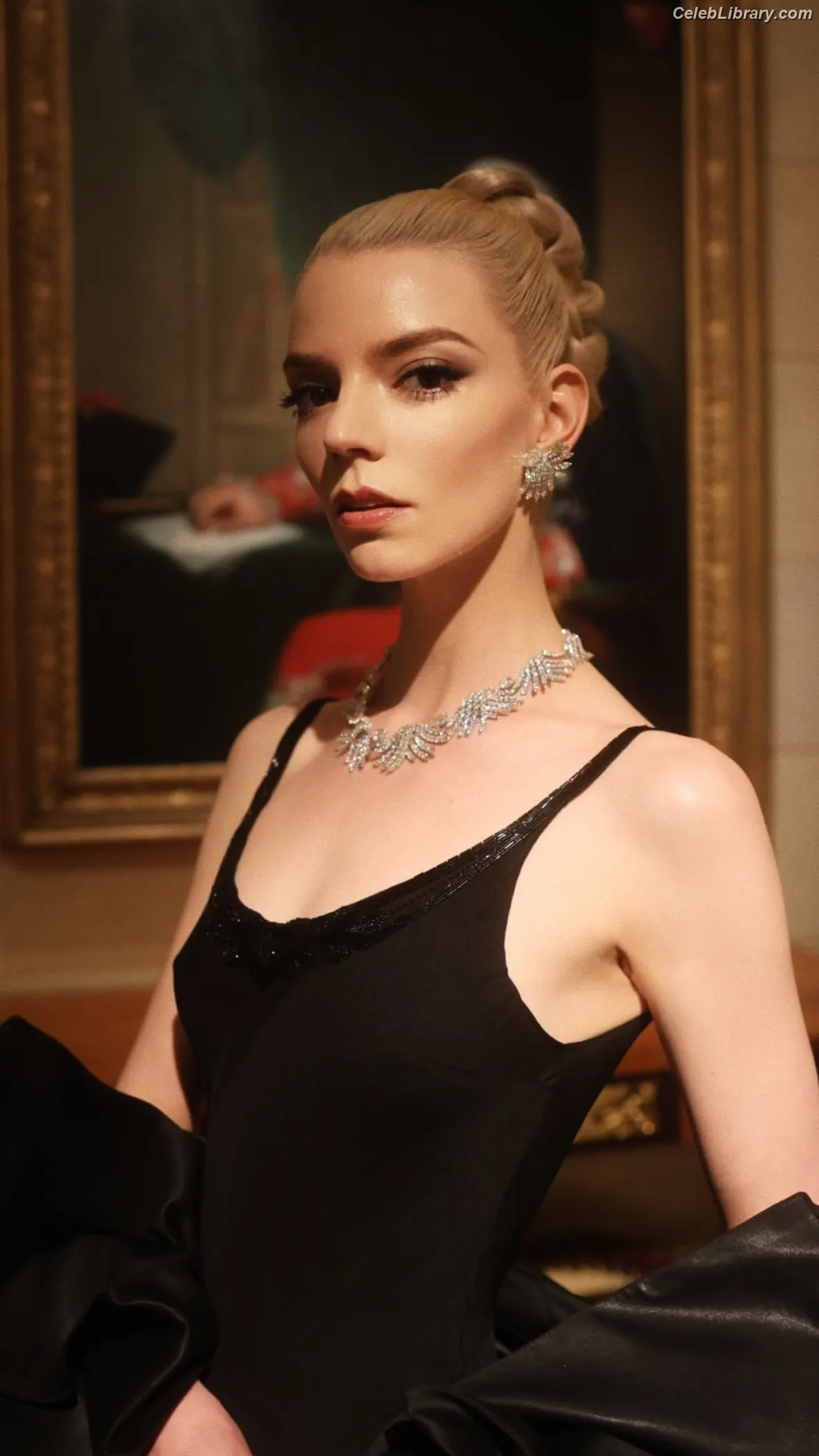 Anya Taylor-Joy photo 19 of 1439