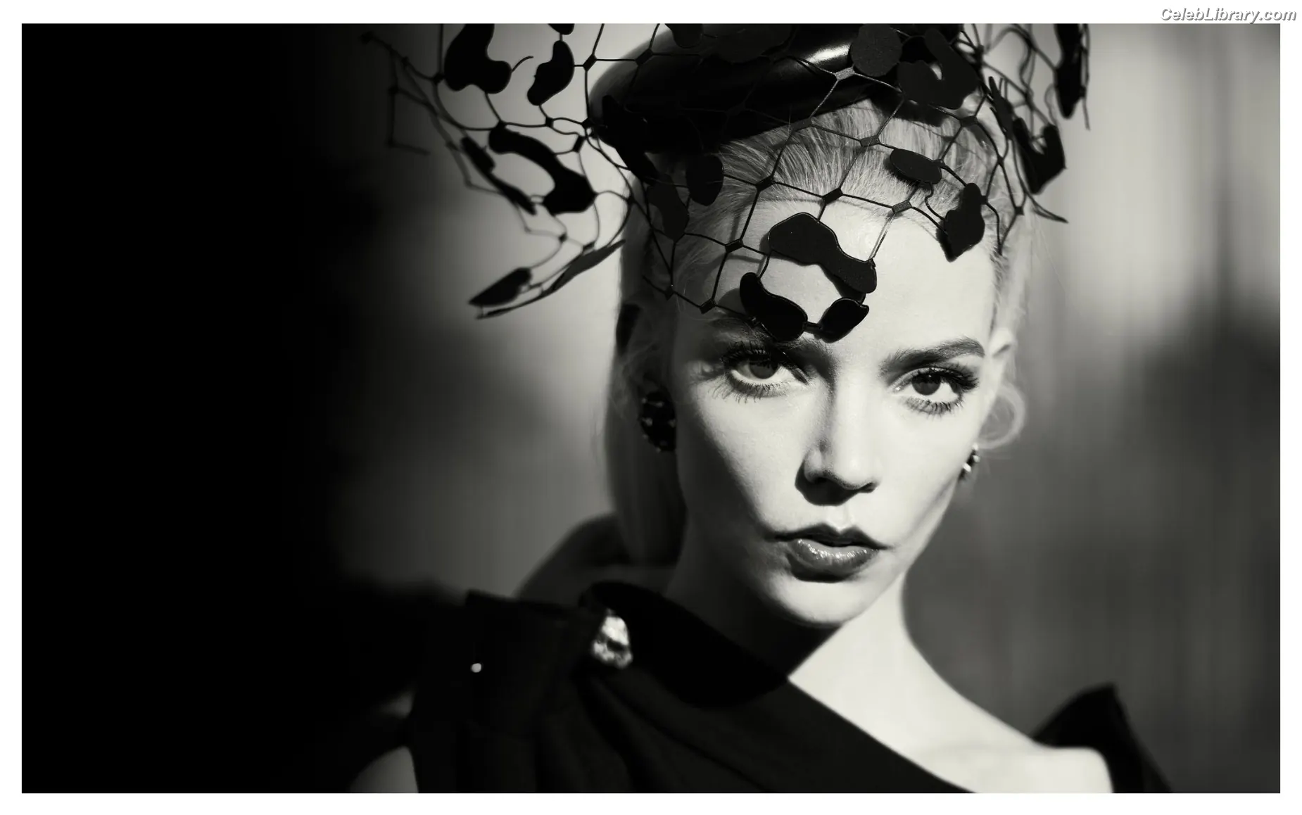 Anya Taylor-Joy photo 4 of 1439