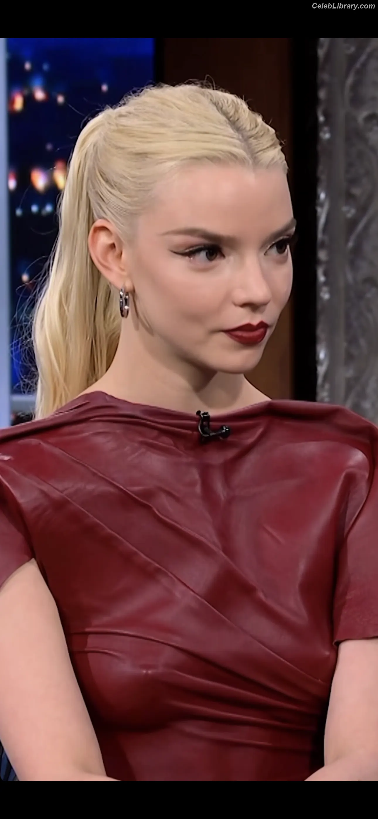 Anya Taylor-Joy photo 4 of 1439