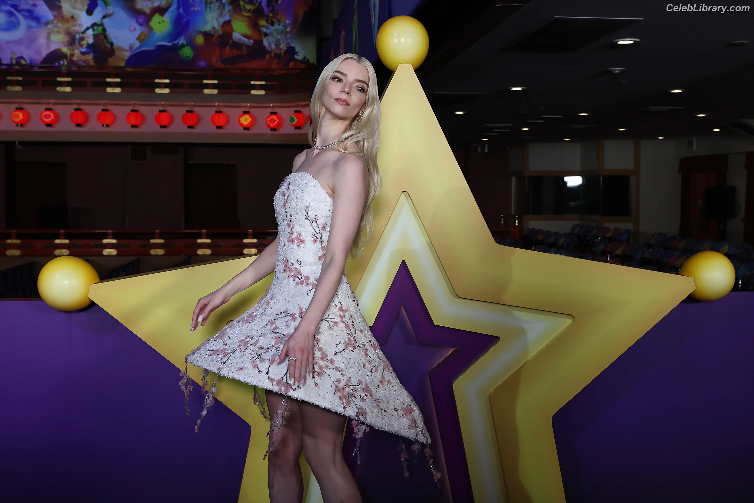 Anya Taylor-Joy photo 4 of 1439