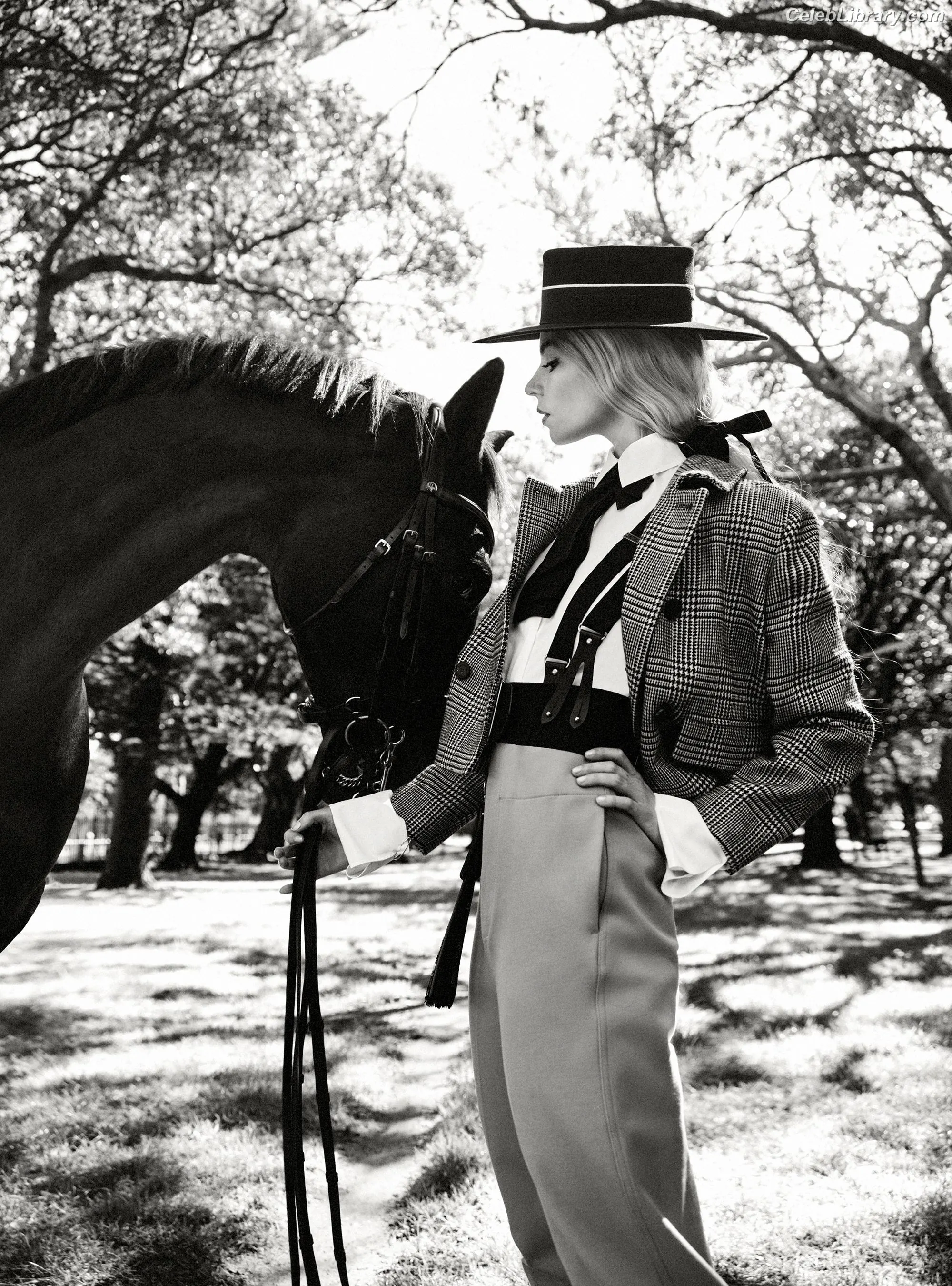 Anya Taylor-Joy photo 12 of 1439