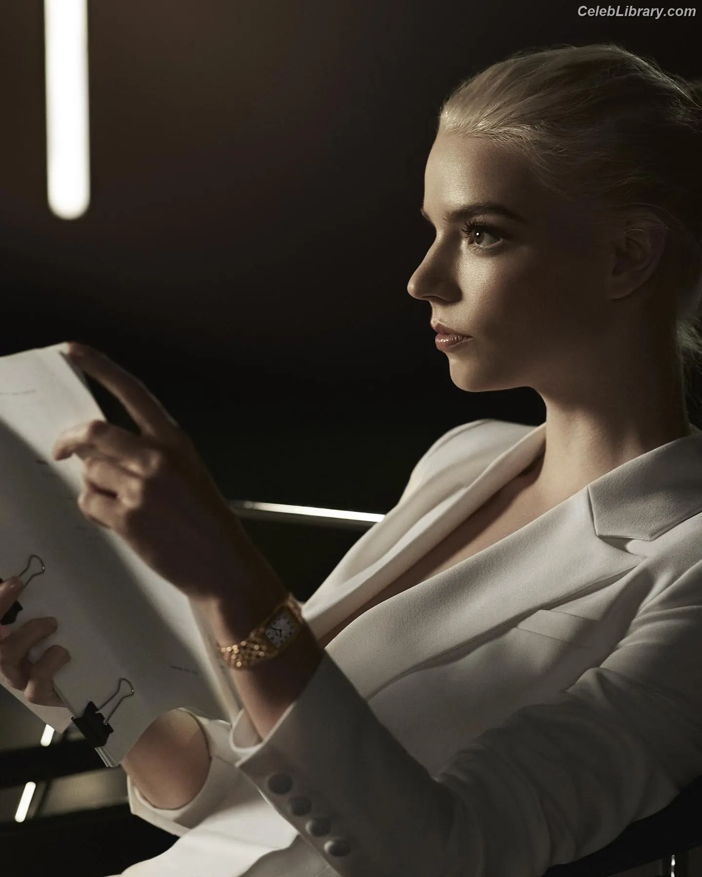 Anya Taylor-Joy photo 12 of 1439