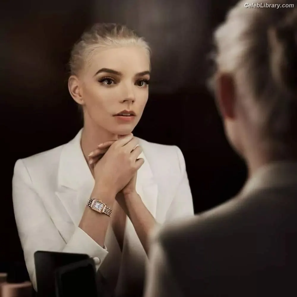 Anya Taylor-Joy photo 14 of 1439