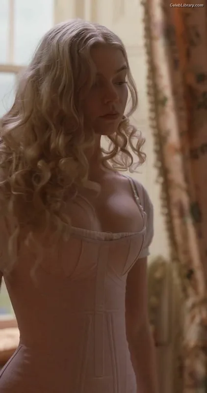 Anya Taylor-Joy photo 21 of 1440