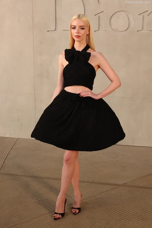 Anya Taylor-Joy photo 14 of 1440