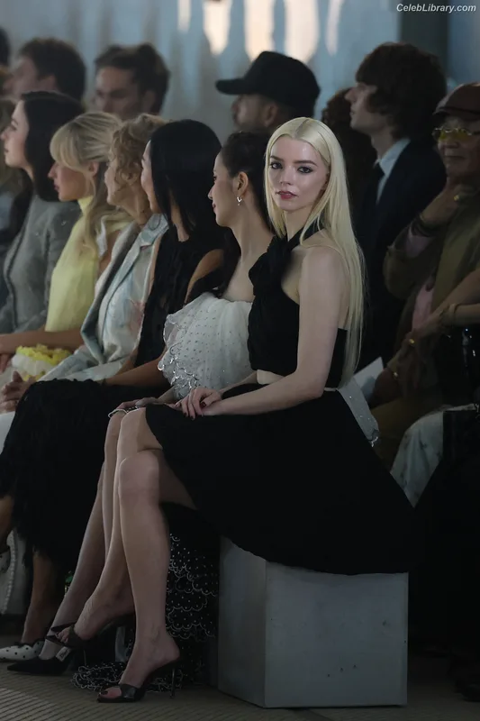 Anya Taylor-Joy photo 17 of 1440