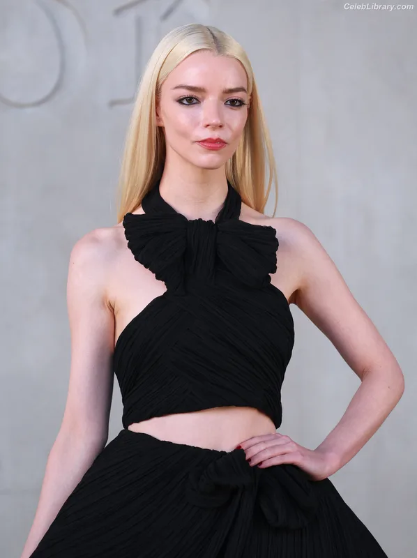 Anya Taylor-Joy photo 23 of 1440
