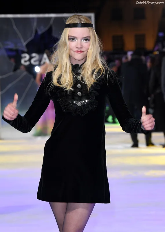 Anya Taylor-Joy photo 7 of 1440