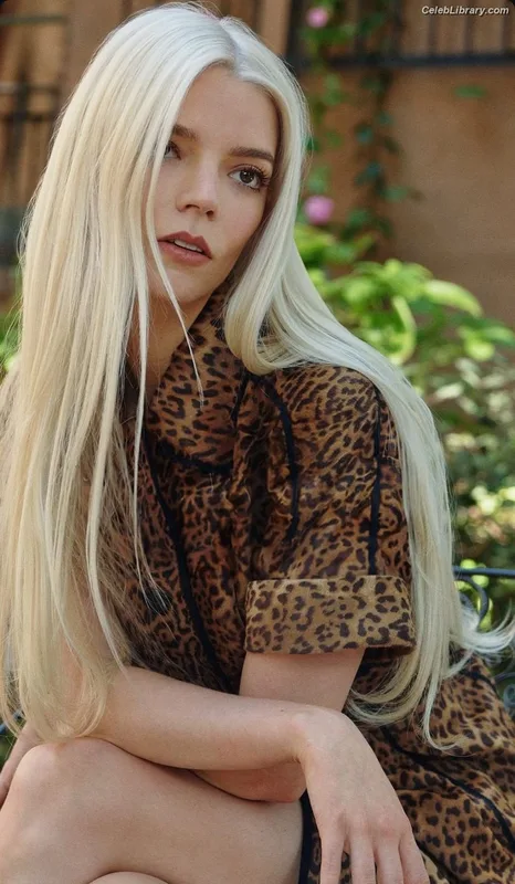 Anya Taylor-Joy photo 7 of 1440