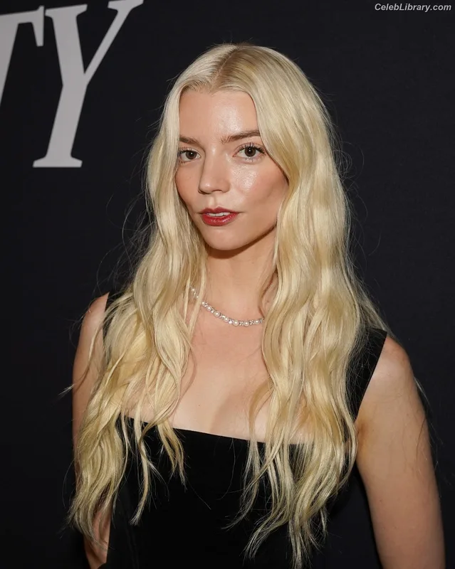 Anya Taylor-Joy photo 13 of 1440