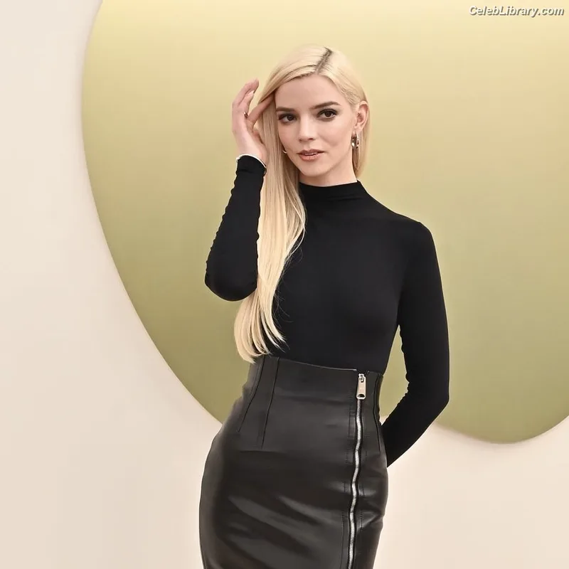 Anya Taylor-Joy photo 23 of 1440