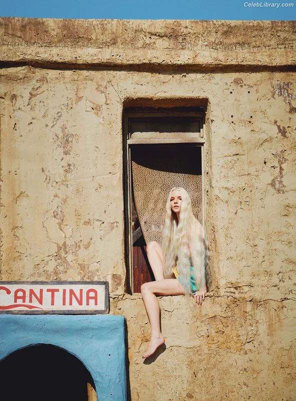 Anya Taylor-Joy photo 24 of 1440