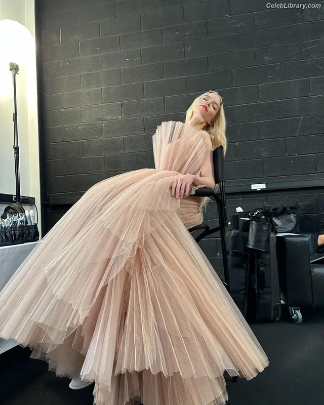 Anya Taylor-Joy photo 3 of 1440