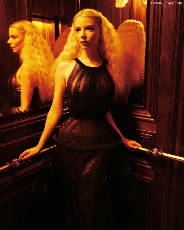 Anya Taylor-Joy photo 7 of 1440