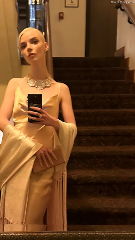 Anya Taylor-Joy photo 13 of 1440