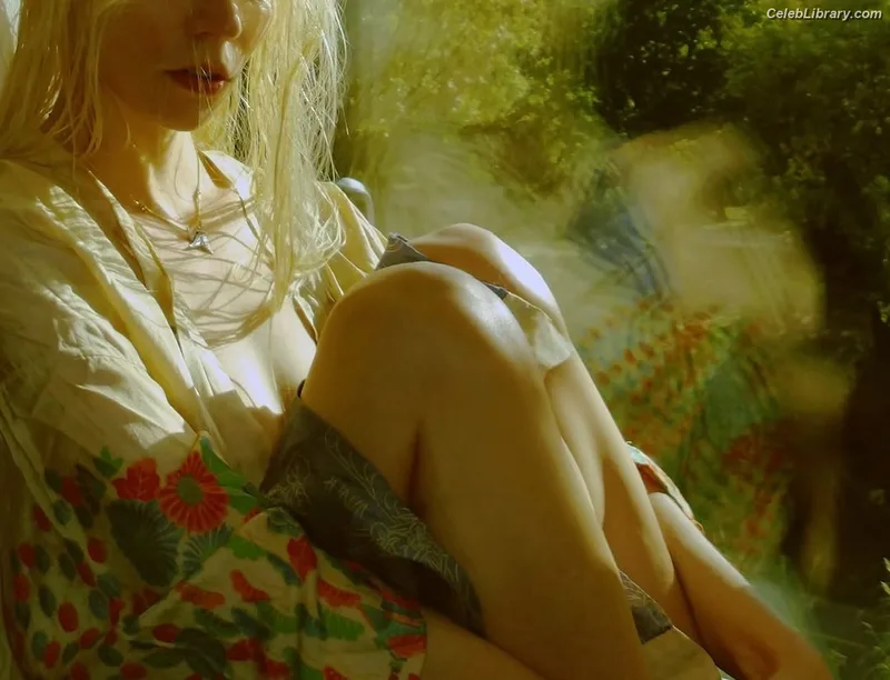 Anya Taylor-Joy photo 10 of 1440