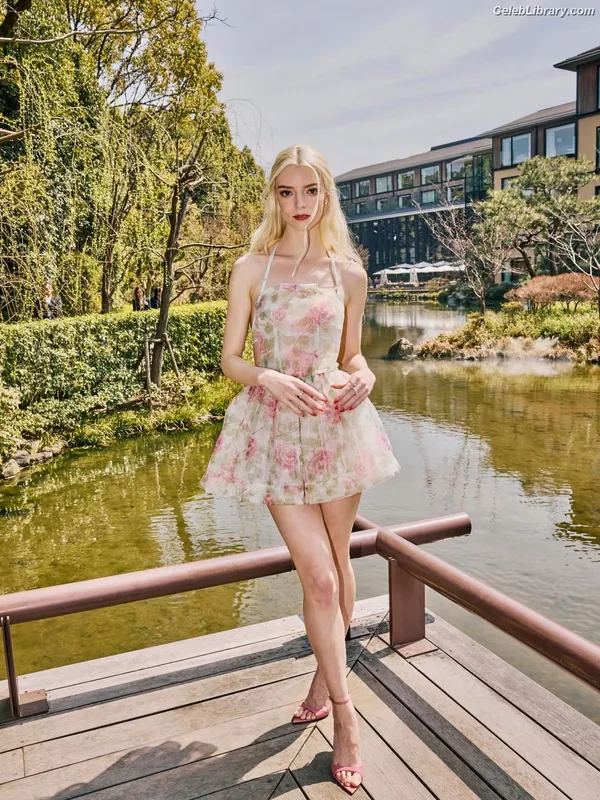 Anya Taylor-Joy photo 8 of 1440