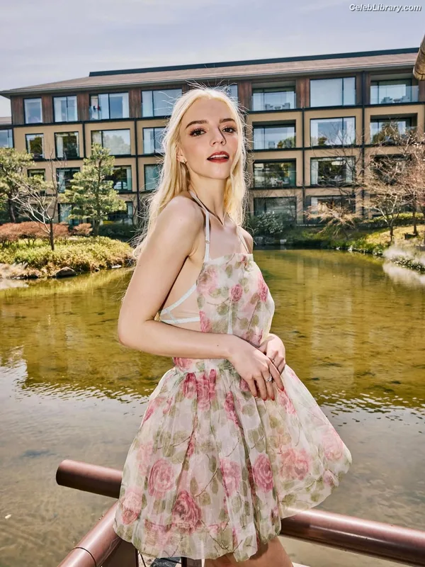 Anya Taylor-Joy photo 16 of 1440