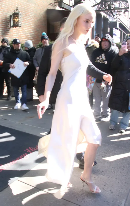 Anya Taylor-Joy photo 13 of 1440