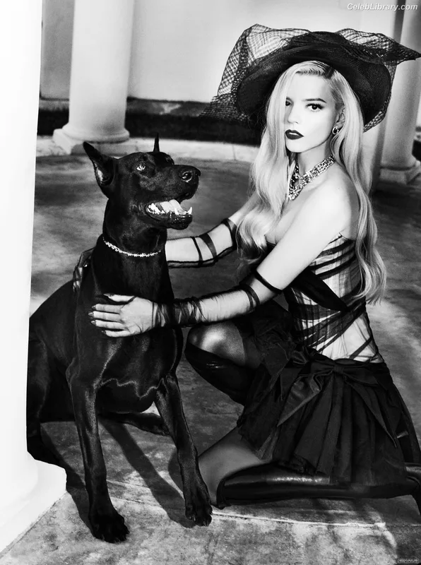 Anya Taylor-Joy photo 3 of 1440