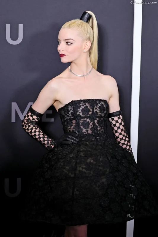 Anya Taylor-Joy photo 11 of 1440