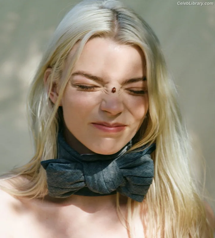 Anya Taylor-Joy photo 17 of 1440
