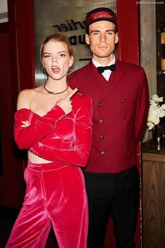 Anya Taylor-Joy photo 9 of 1440
