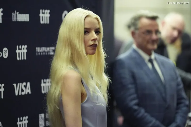 Anya Taylor-Joy photo 11 of 1440